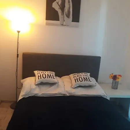 Apartament Diament Apartment *
